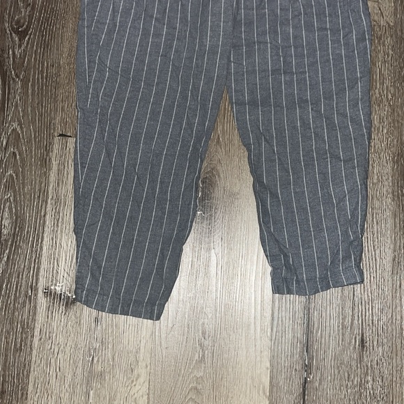 SMALL J. Crew denim/gray color W/white striped pants W/pockets & Drawstring - Picture 6 of 7